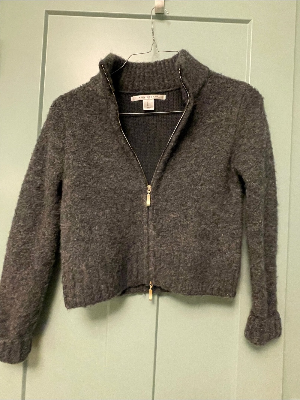 Max Studio Charcoal Gray Zip-Front Cropped Knit Cardigan